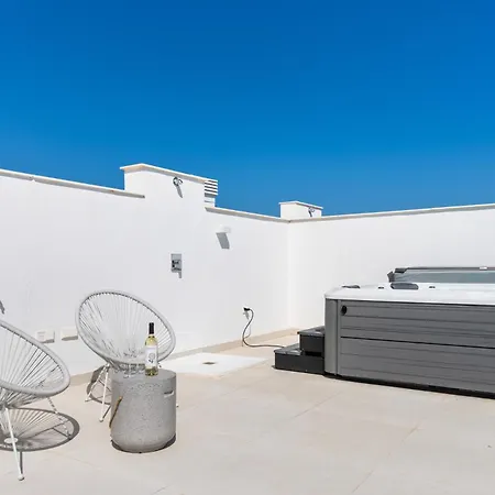 Vivi Homes - Gerrard, Terrace, Pool & Sea Vew Appartement