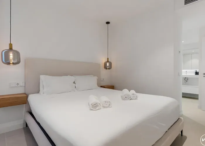 Vivi Homes - Gerrard, Terrace, Pool & Sea Vew Appartement *