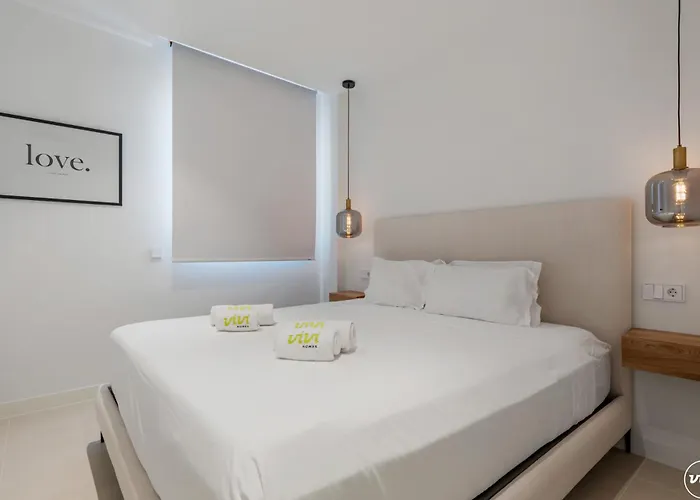 Vivi Homes - Gerrard, Terrace, Pool & Sea Vew Fuengirola