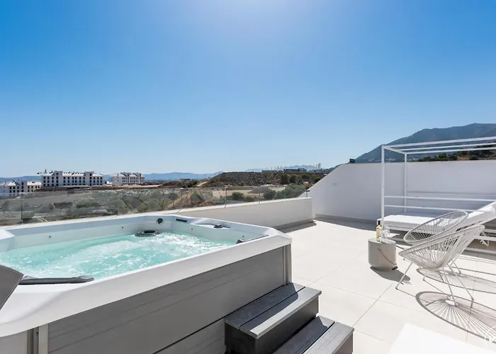 Appartement Vivi Homes - Gerrard, Terrace, Pool & Sea Vew Fuengirola