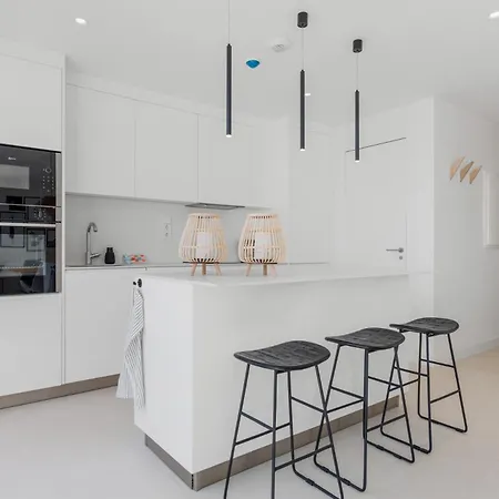 Vivi Homes - Gerrard, Terrace, Pool&sea Vew