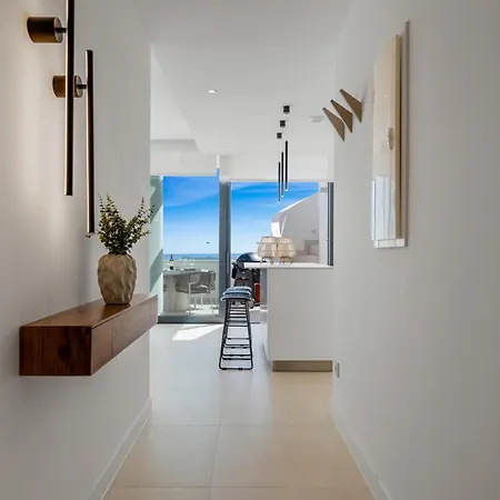 Vivi Homes - Gerrard, Terrace, Pool&sea Vew Apartment Fuengirola