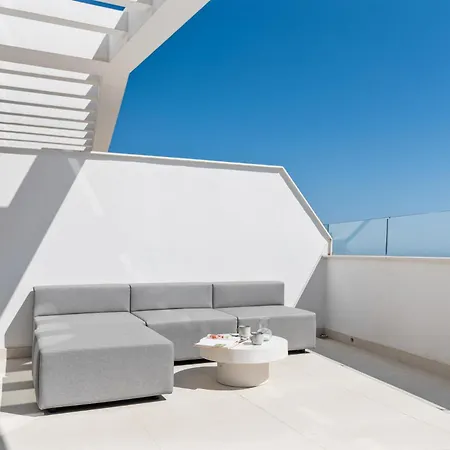 Vivi Homes - Gerrard, Terrace, Pool&sea Vew *