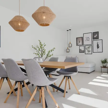 Vivi Homes - Gerrard, Terrace, Pool & Sea Vew *