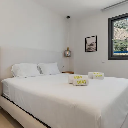 Apartment Vivi Homes - Gerrard, Terrace, Pool & Sea Vew *