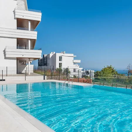 Vivi Homes - Gerrard, Terrace, Pool & Sea Vew Fuengirola