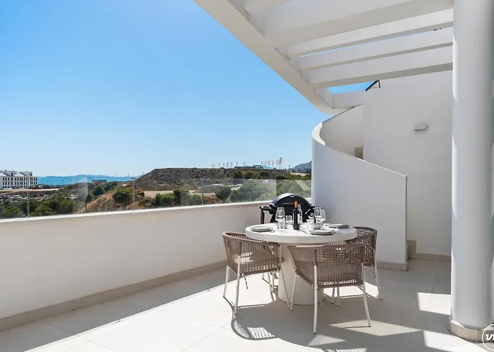 Apartamento Vivi Homes - Gerrard, Terrace, Pool & Sea Vew